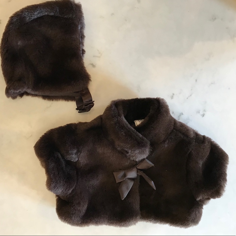 Baby GAP Faux Fur Cape and Bonnet 0-3 months